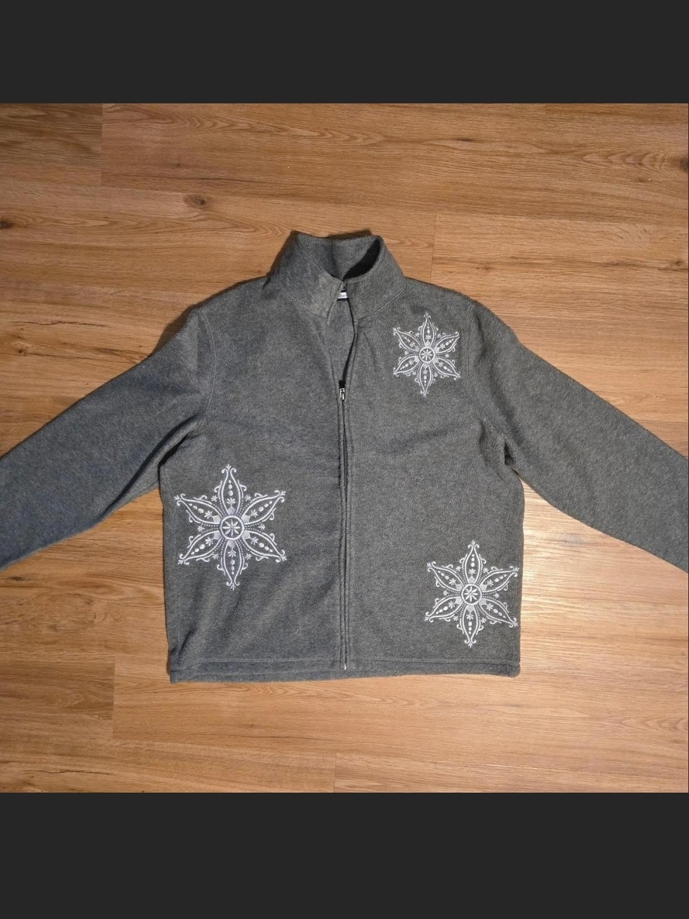 croft & barrow Grey Fleece Zip Jacket with White Snowflake Accents